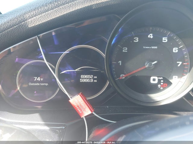 Porsche Panamera 4