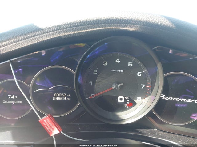 Porsche Panamera 4
