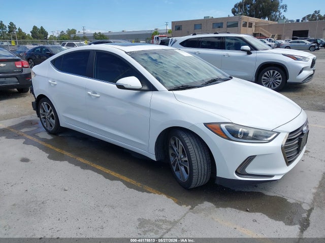 Salvage Hyundai ELANTRA Image