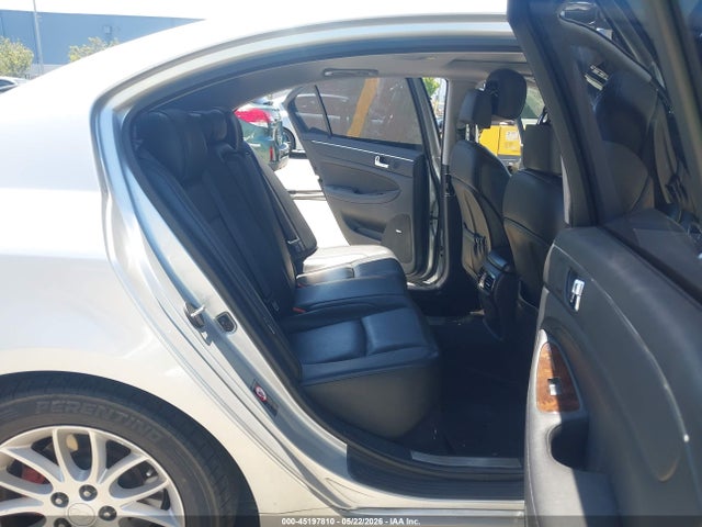 Hyundai Genesis 3.8