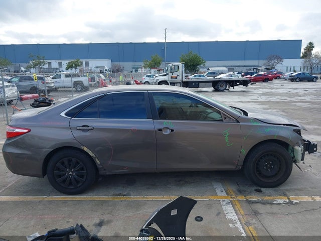 Toyota Camry Le