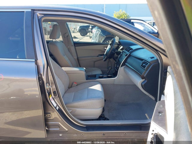 Toyota Camry Le