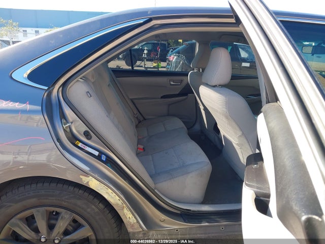Toyota Camry Le