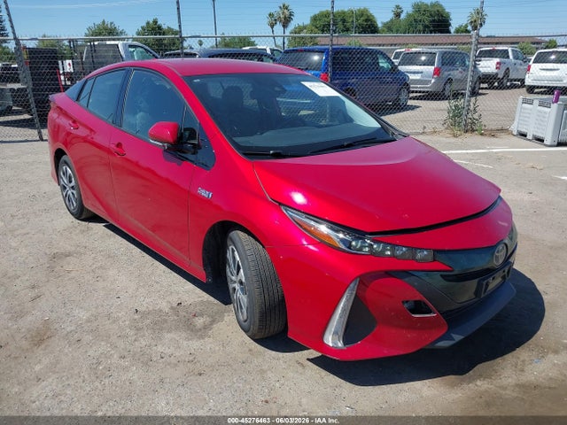 Salvage Toyota Prius Prime Image