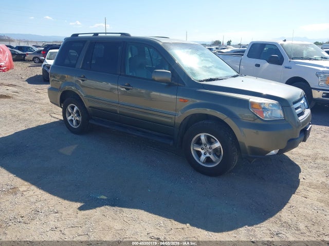 Salvage Honda Pilot Image