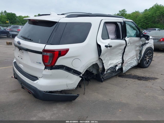 Ford Explorer Sport