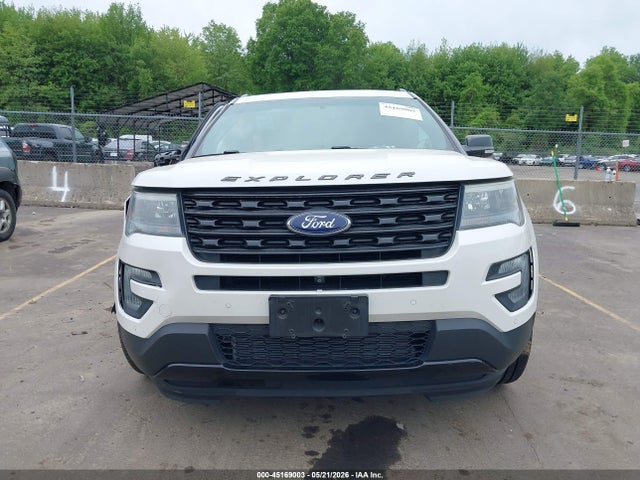 Ford Explorer Sport