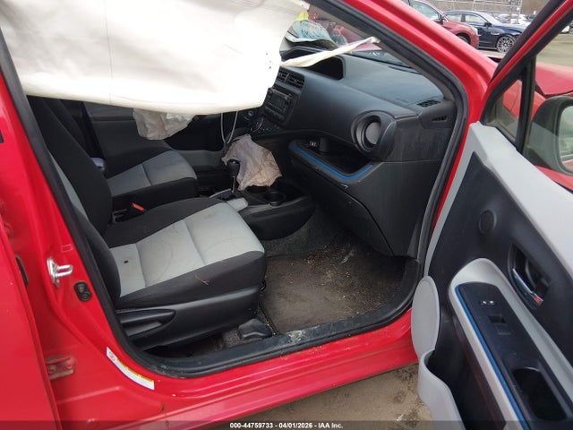 Toyota Prius c Two