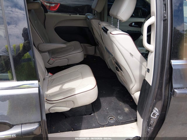 Chrysler Pacifica Limited