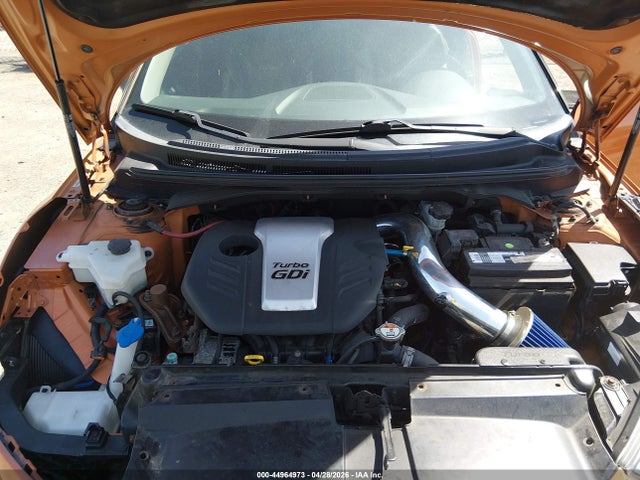 Hyundai VELOSTER Turbo