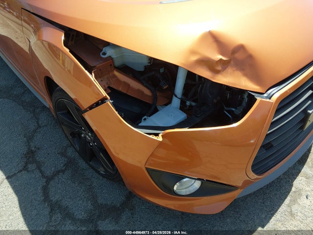 Hyundai VELOSTER Turbo