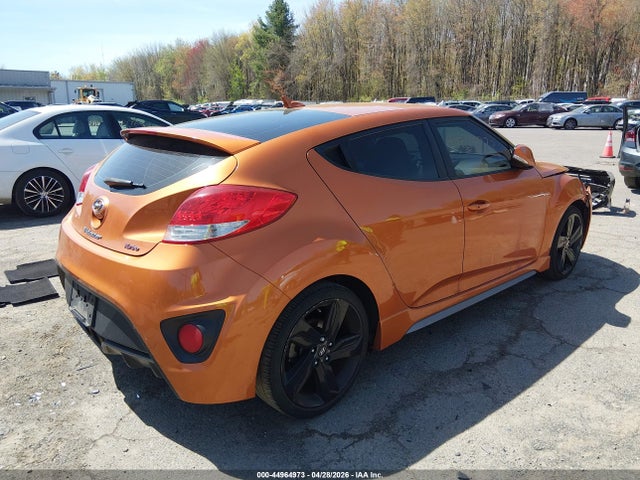 Hyundai VELOSTER Turbo