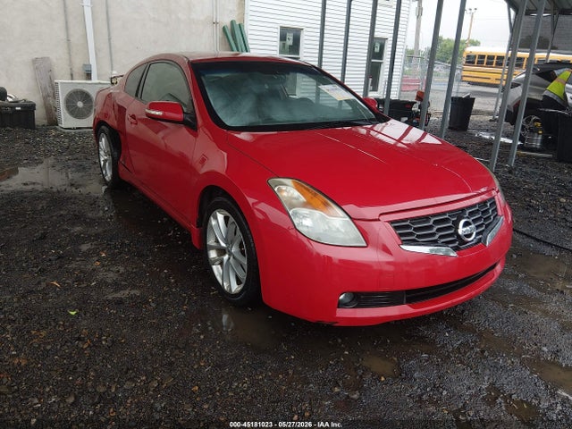 Salvage Nissan Altima Image