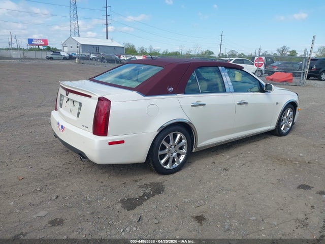 Cadillac STS V8