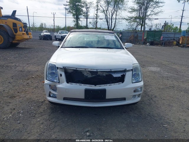 Cadillac STS V8