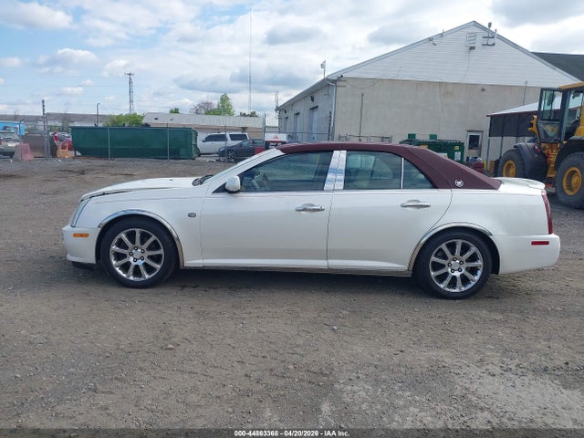 Cadillac STS V8