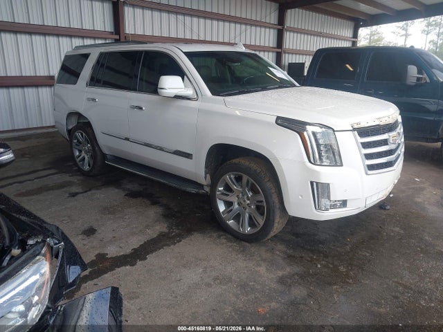 Salvage Cadillac Escalade Image