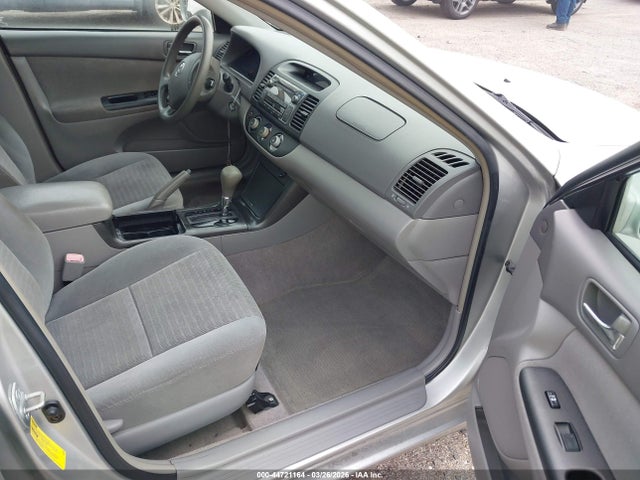 Toyota Camry Le
