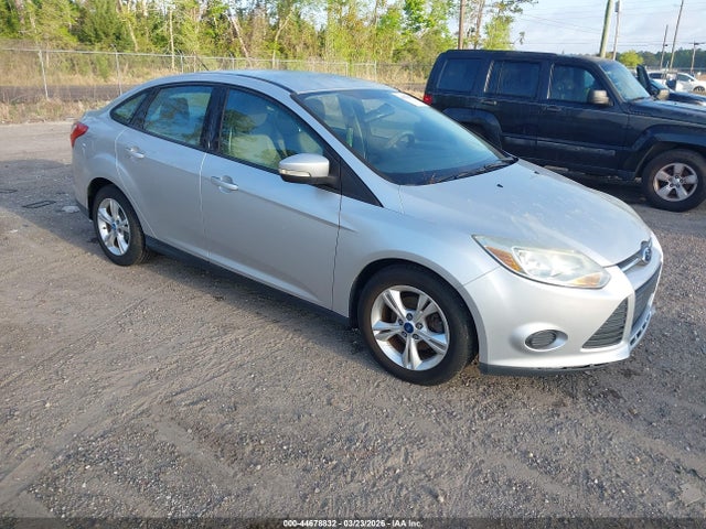 Salvage Ford Focus Image