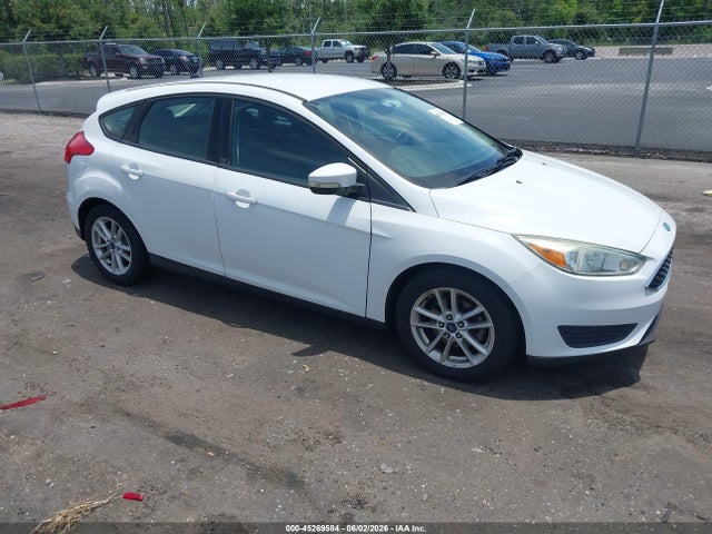 Salvage Ford Focus Image