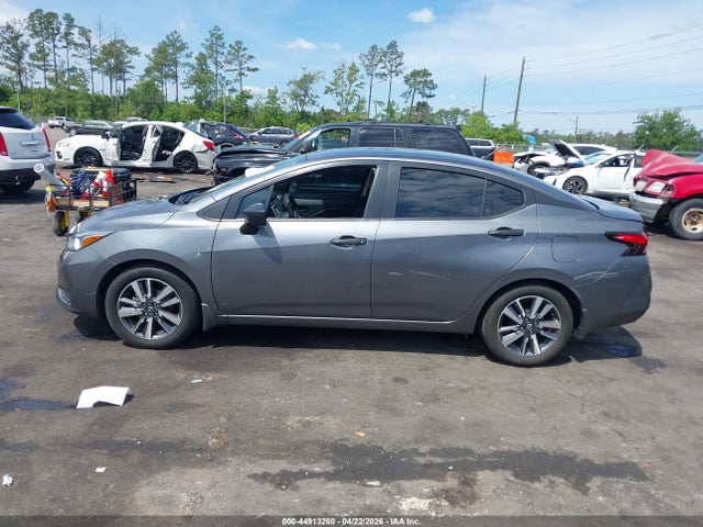 Nissan Versa 1.6 S