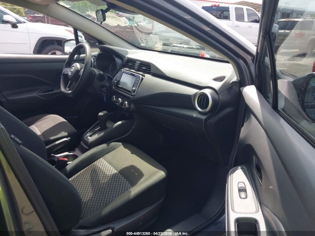 Nissan Versa 1.6 S