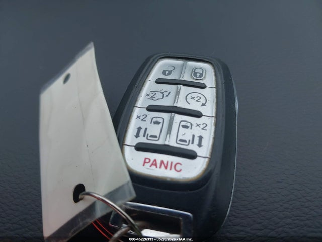 Chrysler Pacifica Touring L