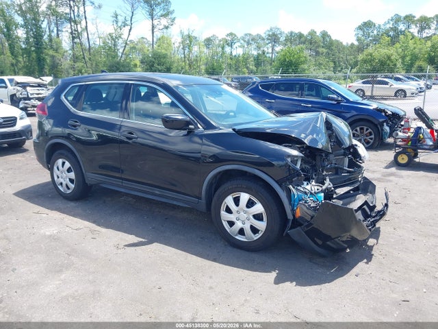 Salvage Nissan Rogue Image