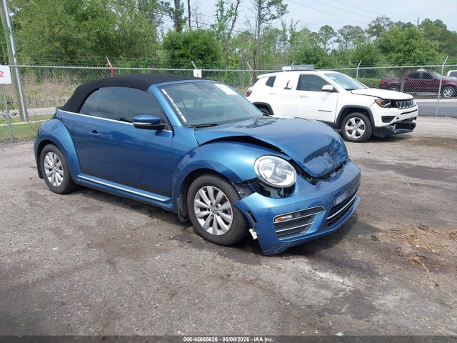 Salvage Volkswagen Beetle Image