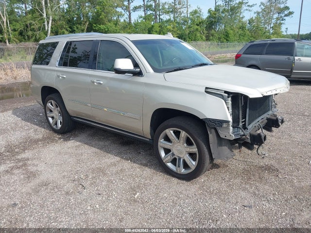 Salvage Cadillac Escalade Image