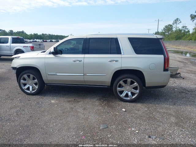 Cadillac Escalade Premium Luxury