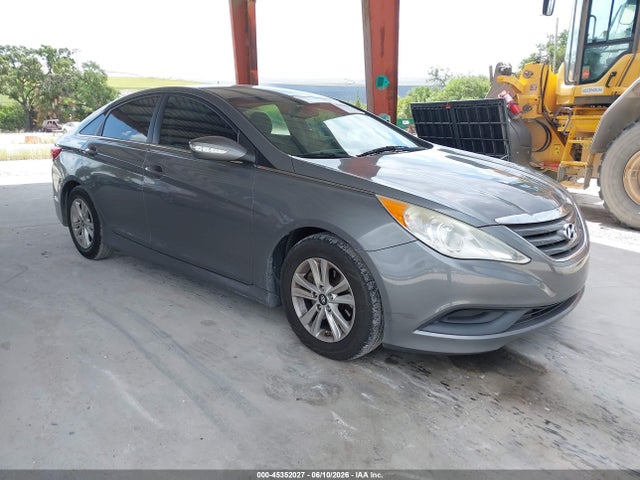 Salvage Hyundai SONATA Image