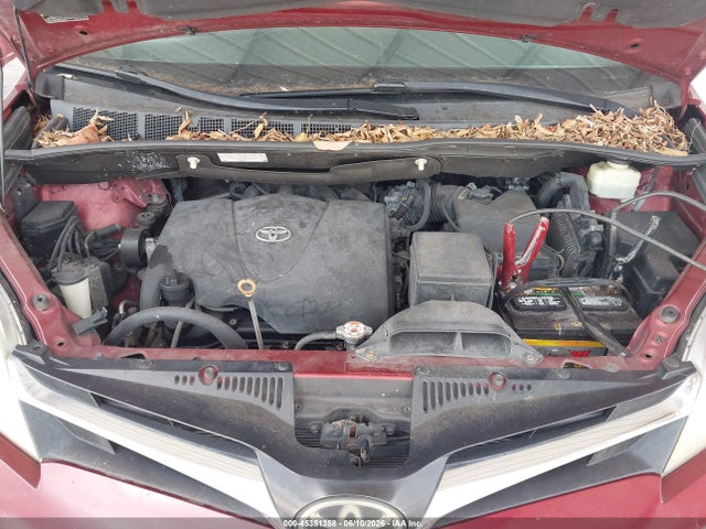Toyota Sienna Le 8 Passenger