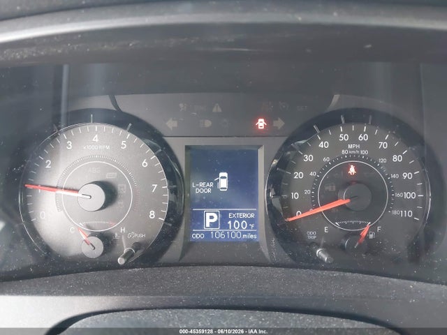 Toyota Sienna Le 8 Passenger