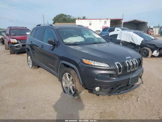 Salvage Jeep Cherokee Image