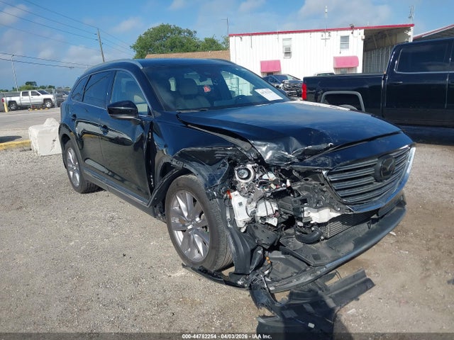 Salvage Mazda Cx Image