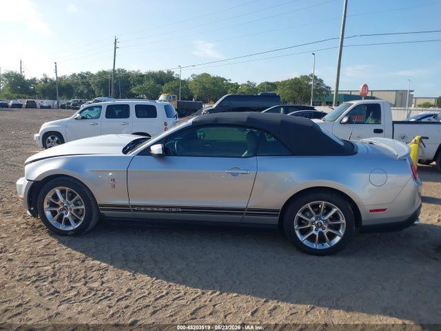 Ford Mustang V6 Premium