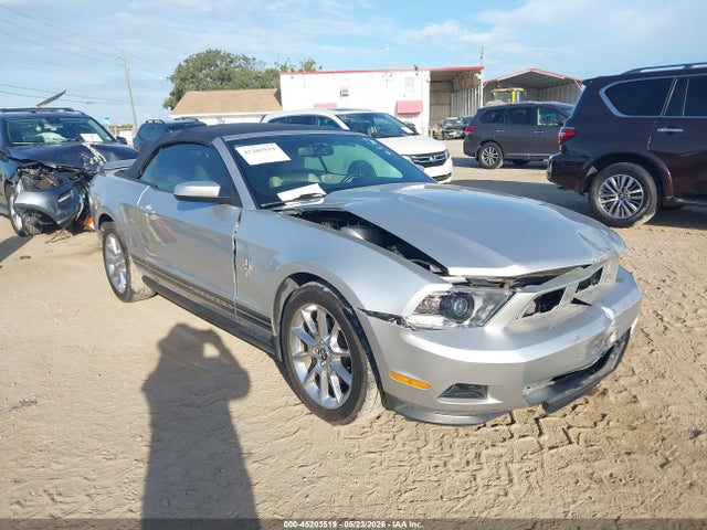 Salvage Ford Mustang Image