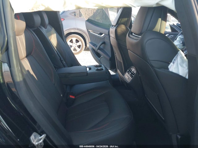 Maserati Ghibli Modena Ultima Q4
