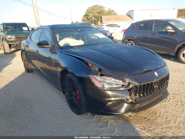 Salvage Maserati Ghibli Image