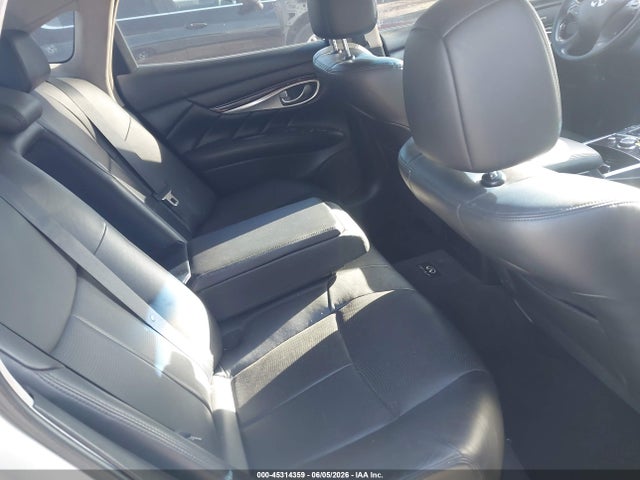 INFINITI M37