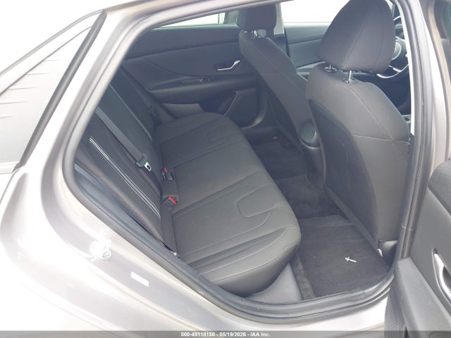Hyundai ELANTRA Sel