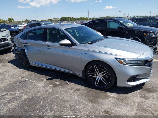 Salvage Honda Accord Image