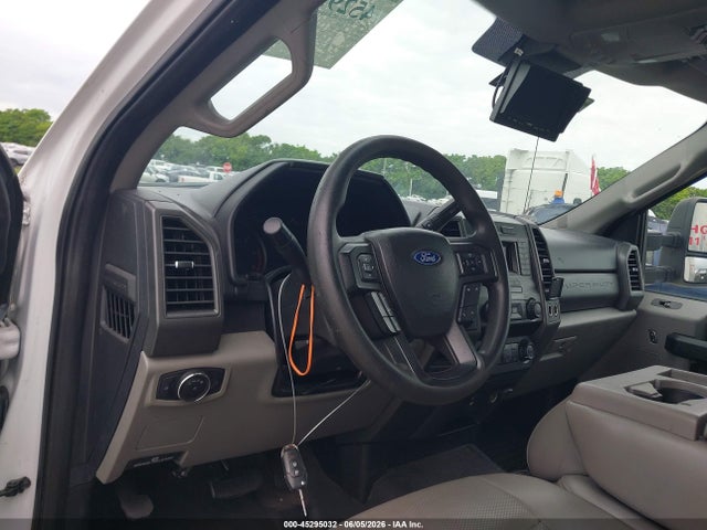 Ford F-450 Xl