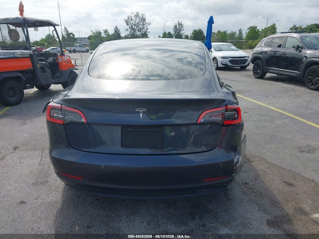 Tesla Model 3 Standard Range Plus Rear-wheel Drive