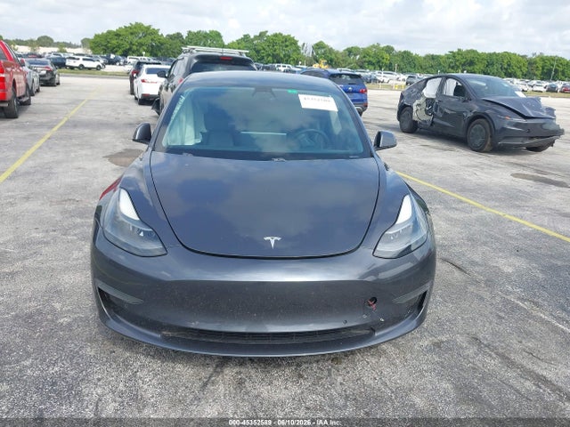 Tesla Model 3 Standard Range Plus Rear-wheel Drive