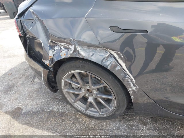 Tesla Model 3 Standard Range Plus Rear-wheel Drive