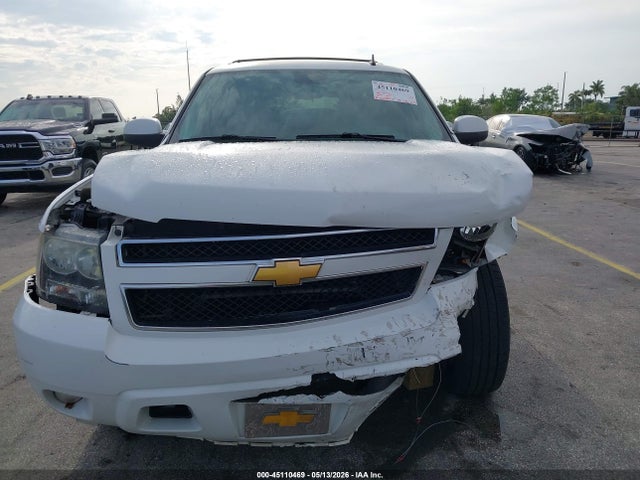 Chevrolet Suburban 1500 Lt