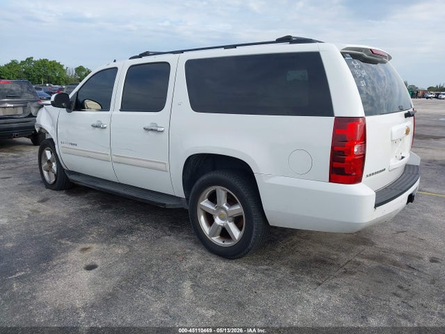 Chevrolet Suburban 1500 Lt
