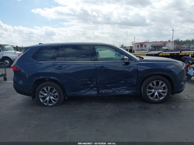 Toyota Grand Highlander Limited